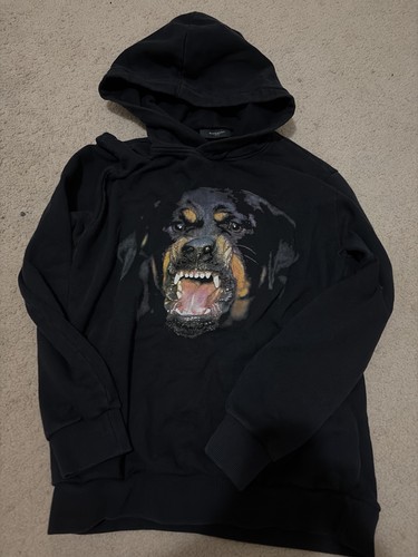 Givenchy paris rottweiler dog - paris,